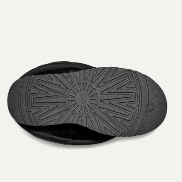 UGG Women's Classic Mini Dipper Puffer - Picture 5 of 9